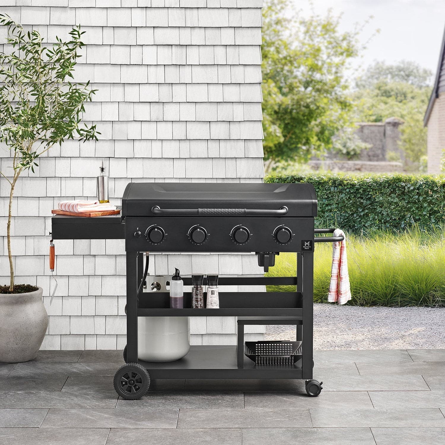 Member's Mark 4-Burner 36" Propane Gas Griddle w/ Cover
